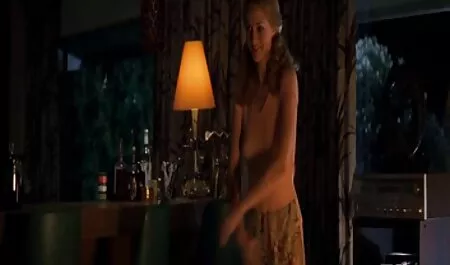 Twee gratis amateur sex film Russische hoeren die plezier hebben met de zieke.
