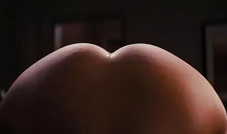 Striptease in een vrouw met overgewicht gratis erotische sexfilms veroorzaakt kanker.