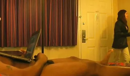 Verborgen eerste keer sex filmpjes camera van jonge lesbiennes met mondkloppingen