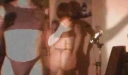 Een prachtig stel neukers in sex filmpjes gratis kijken de sauna.