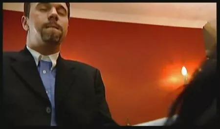 Mijn eerste man verschijnt in de sauna met harige sex films een vriend.