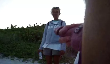 Het mannetje hamster sex filmpjes eet kreunen