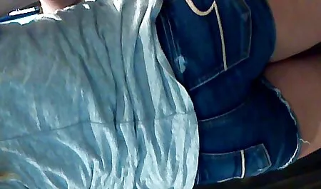 Blondine amateur seksfilmpjes in een leuke jurk was slecht voor anaal