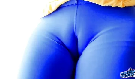 Dronken volwassen vrouw nederlandstalige sexfilmpjes laat haar buurvrouw neuken.