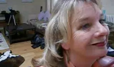 De politie eiste losgeld toen twee lesbische zussen beste sex filmpjes botsten om te eten.