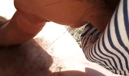 Hij kwam met een camera tiener seks films langs en filmde vanuit zijn huis.