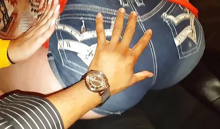 Hun voorlopige handen werden wakker van de vreemdeling en gratis sex films milfs spraken de taal