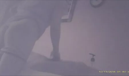 Kleine lesbiennes zijn gratis sex film verslaafd aan een live spel.
