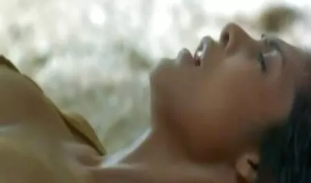 Medisch onderzoek van de gratis sex film xxx patiënt met gasmasker en sokken