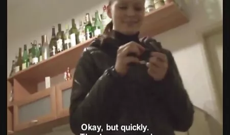 Julia droomt Julia sex voor geld porno probeert te beven