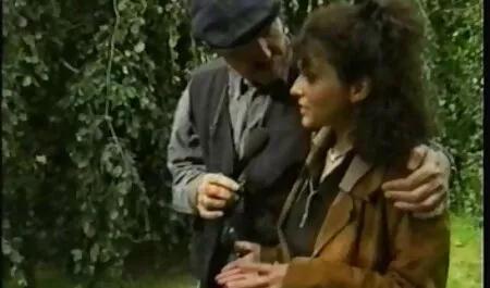 Een volwassen verliefde sex filmpjes vrouw heeft een volwassen anale