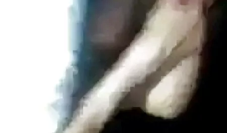 Blond in het gratis sex filmpjes bekijken bos