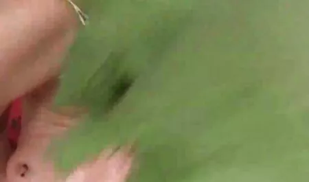 Als je water wilt drinken, heeft erotiek films gratis een druk meisje hem bestolen.